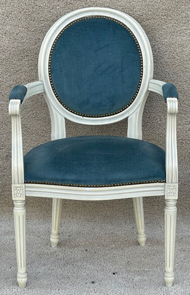 Convertible armchair