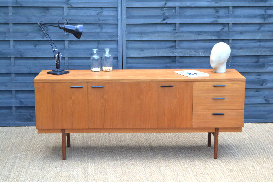 Uniflex-teak-leather sideboard