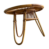 Round coffee table in rattan and glass tray