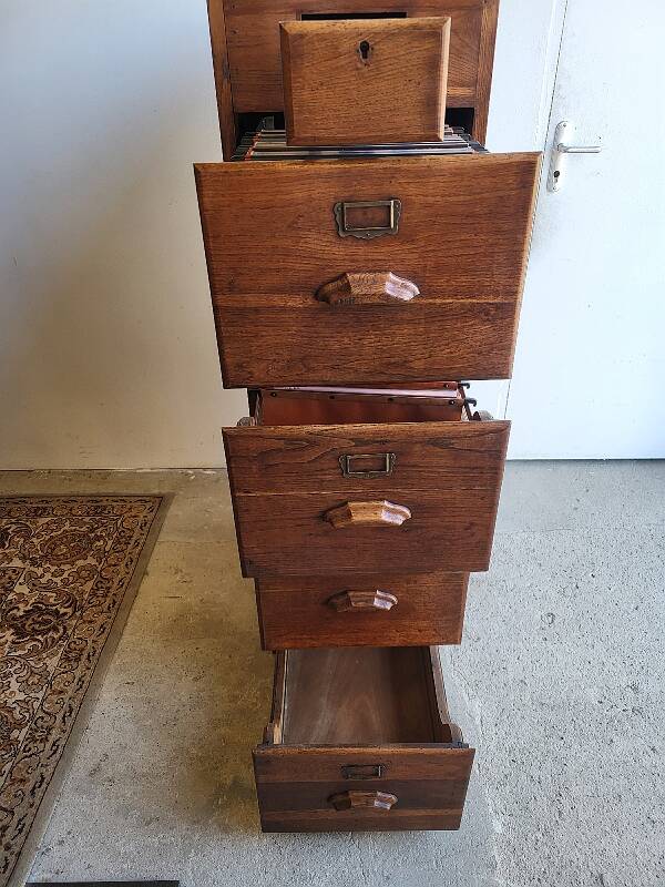 meuble classeur a dossiers en chene 1940