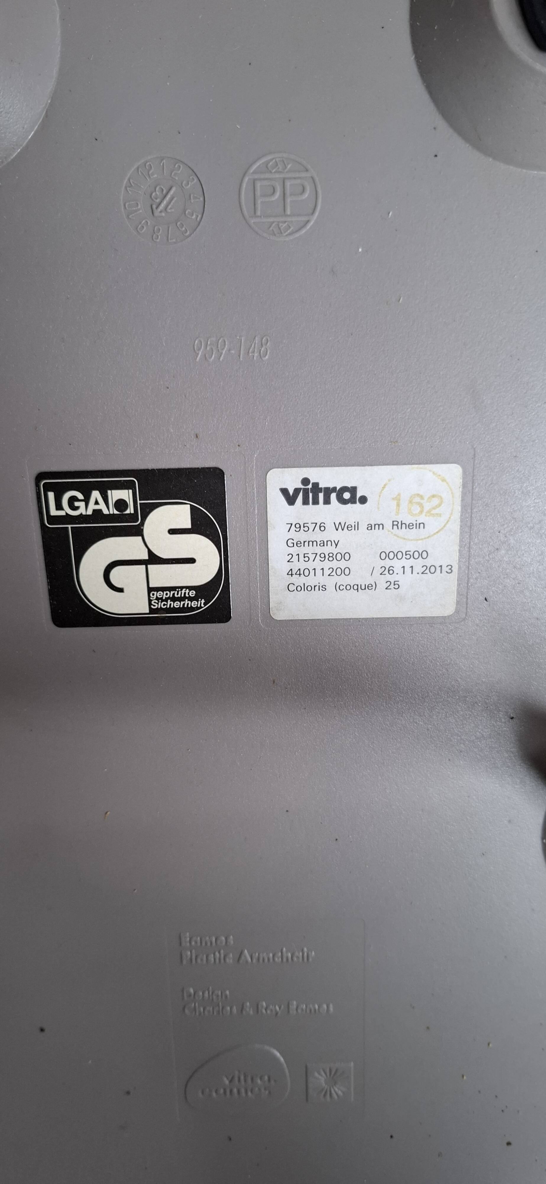 VITRA CHAIRS BY CHARLES RAY EAMES DAW MODEL