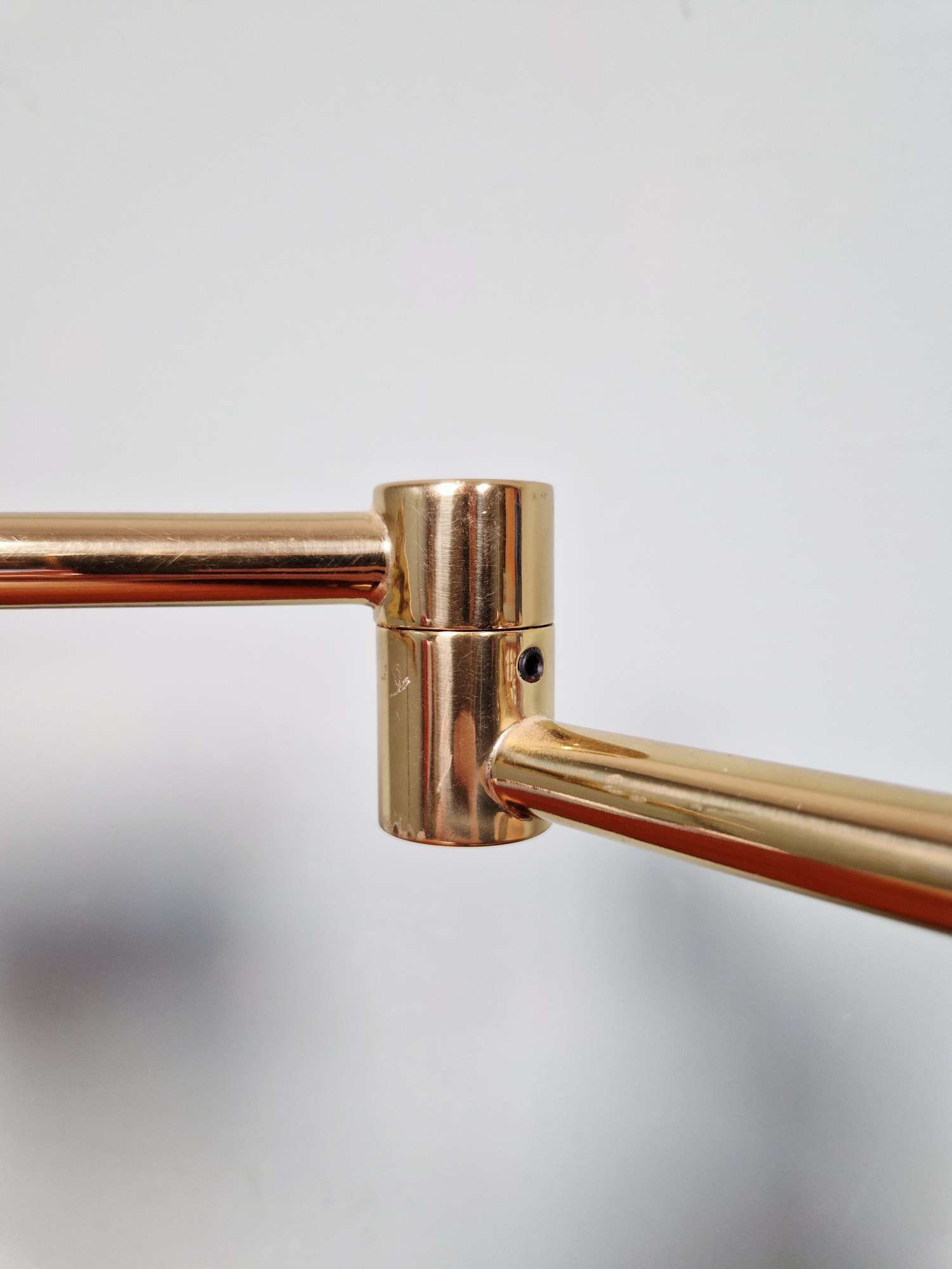 Lampe de bureau articulée en laiton, Boulanger (Belgique), 1970-80