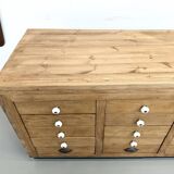 Double-sided display counter with 20 drawers