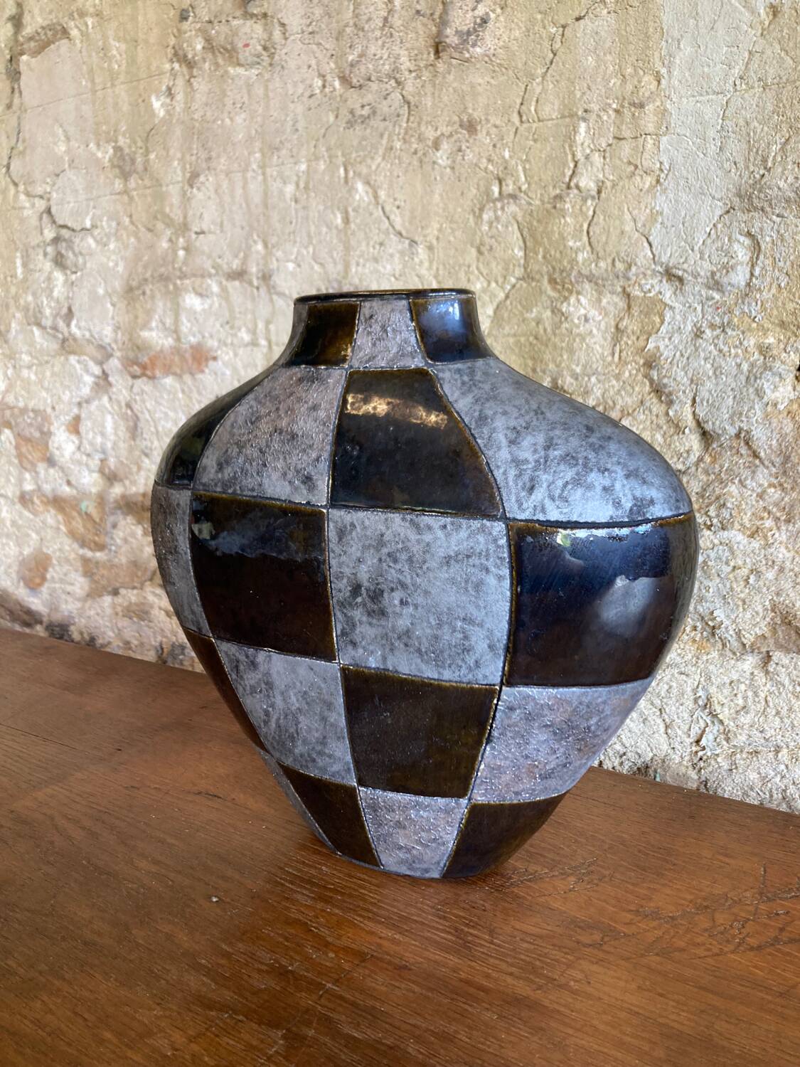 Contemporary design-art vase