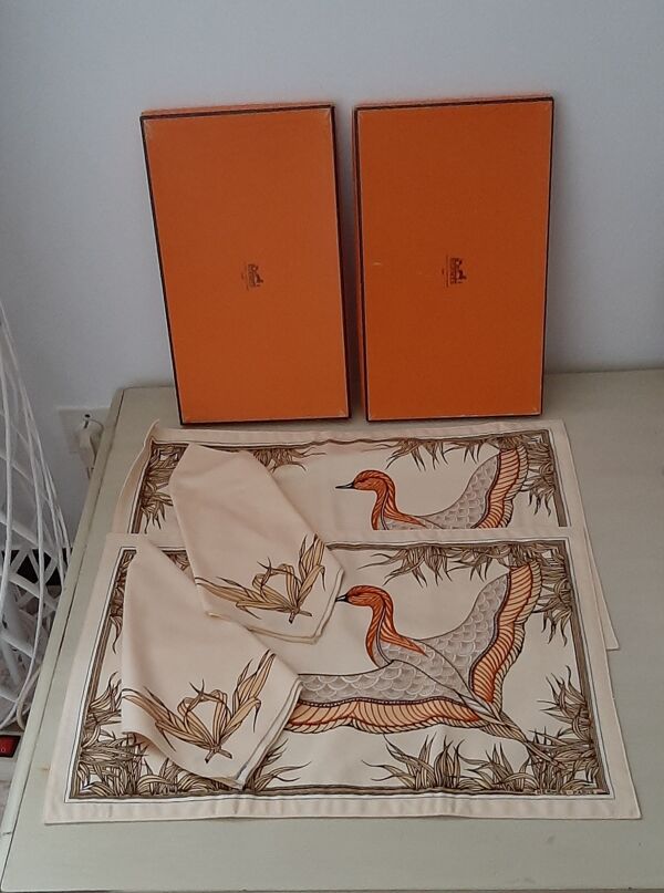 Centre de table et serviette Hermes