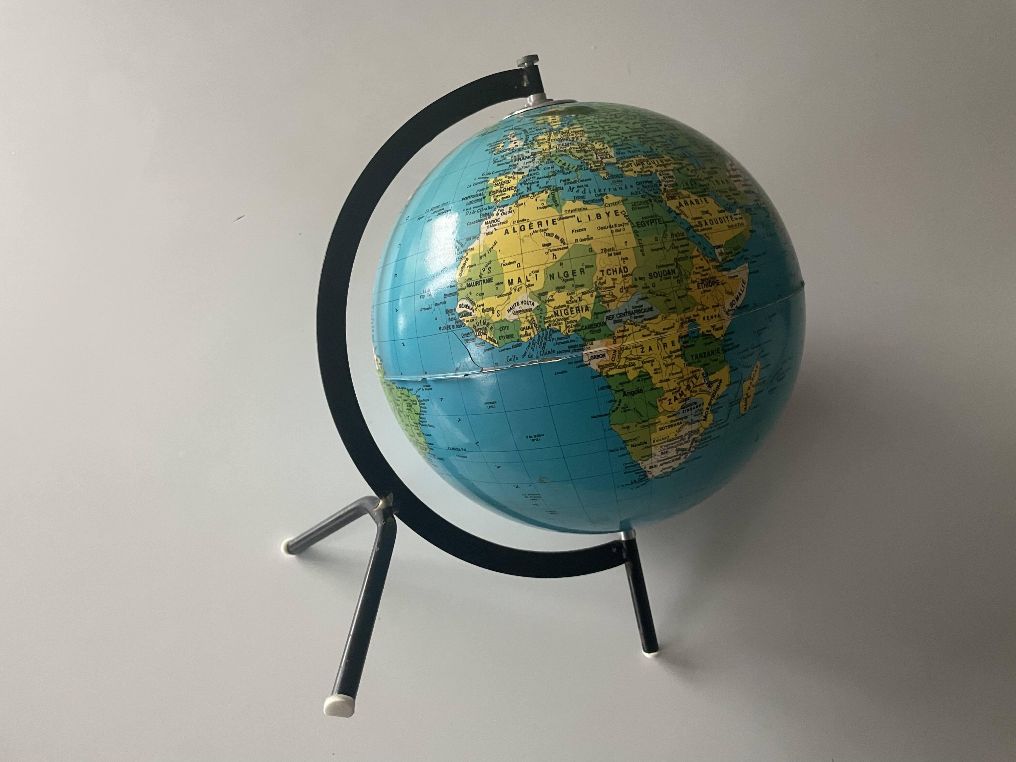 Tripod terrestrial globe