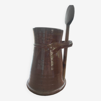 Stoneware condiment pot