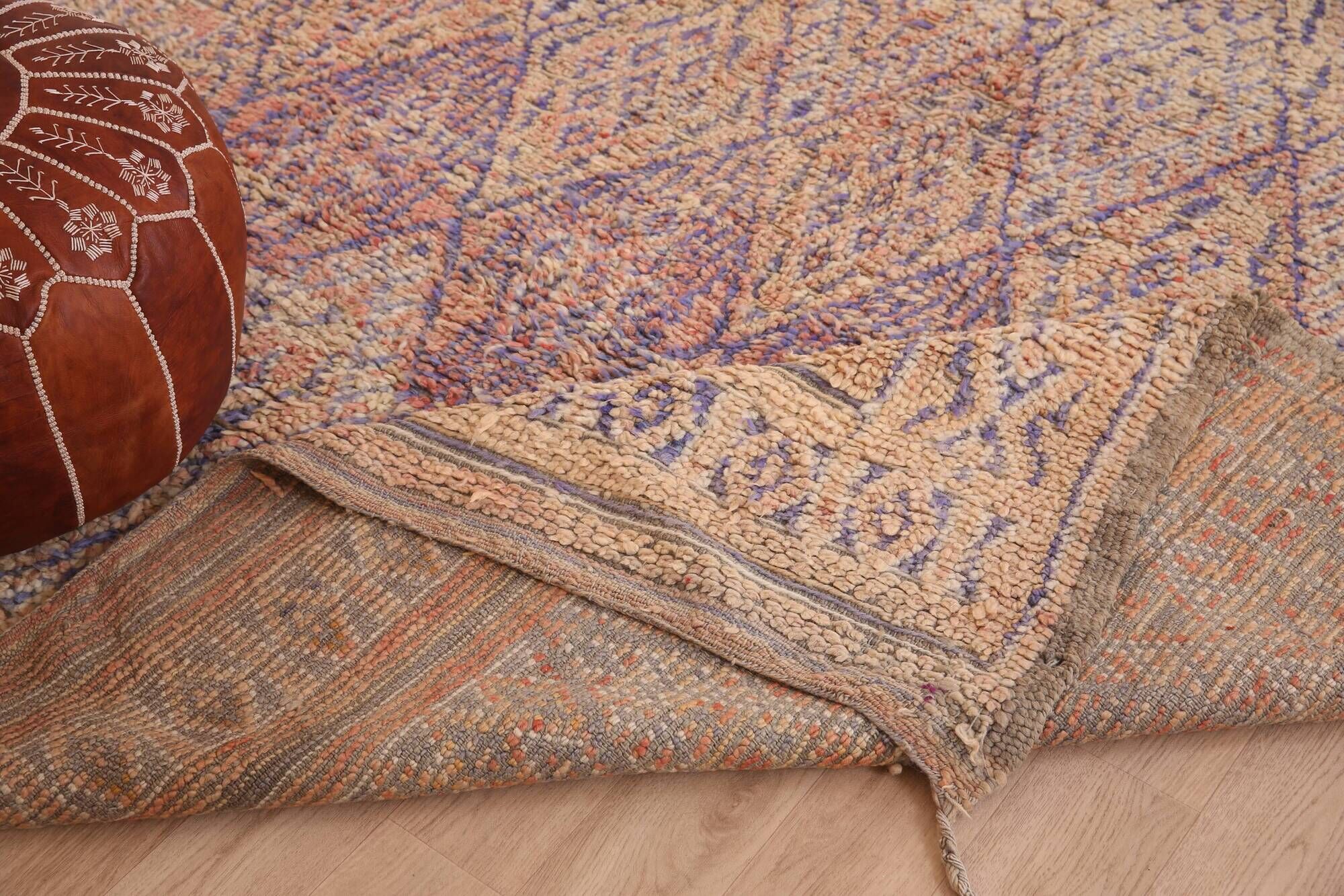 Vintage Beni Mguild Rug 208 x 340 cm, Old Moroccan Rug Handmade, Berber Rug