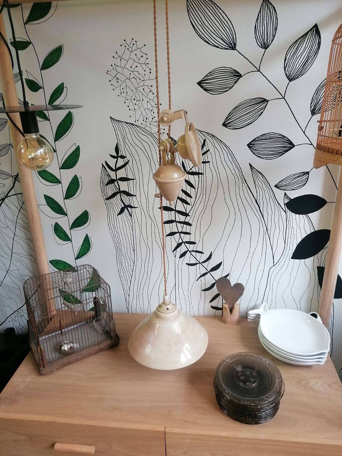 Counterweight suspension