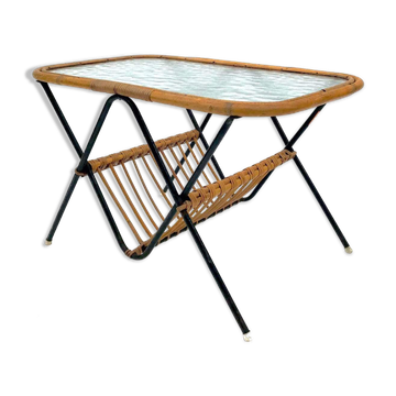 Coffee table with newspaper holder from the 60's