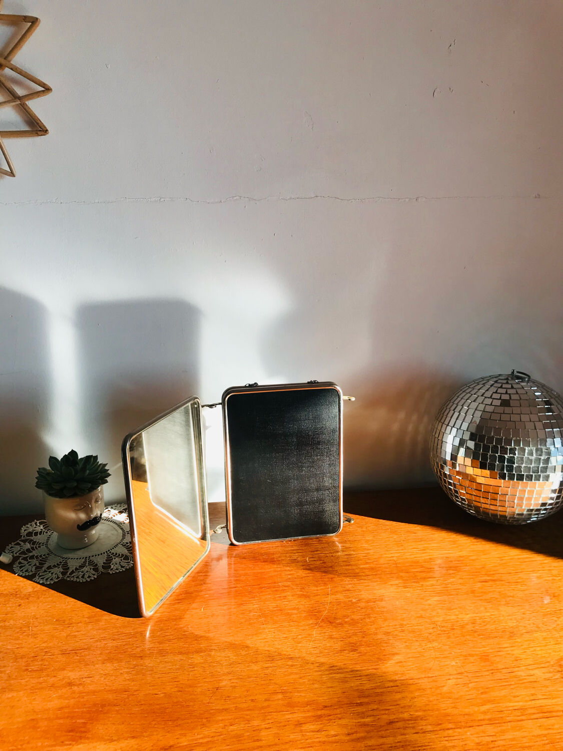 Triptych barber mirror