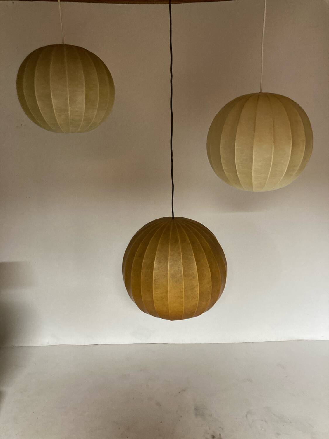 Suspension vintage cocon de l'ère spatiale, Italie 1960