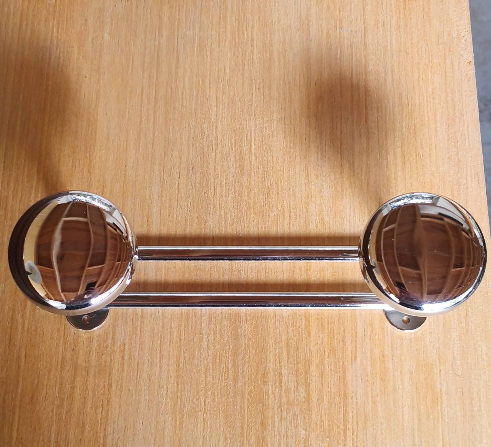 Porte manteau mural chromé 2 patères