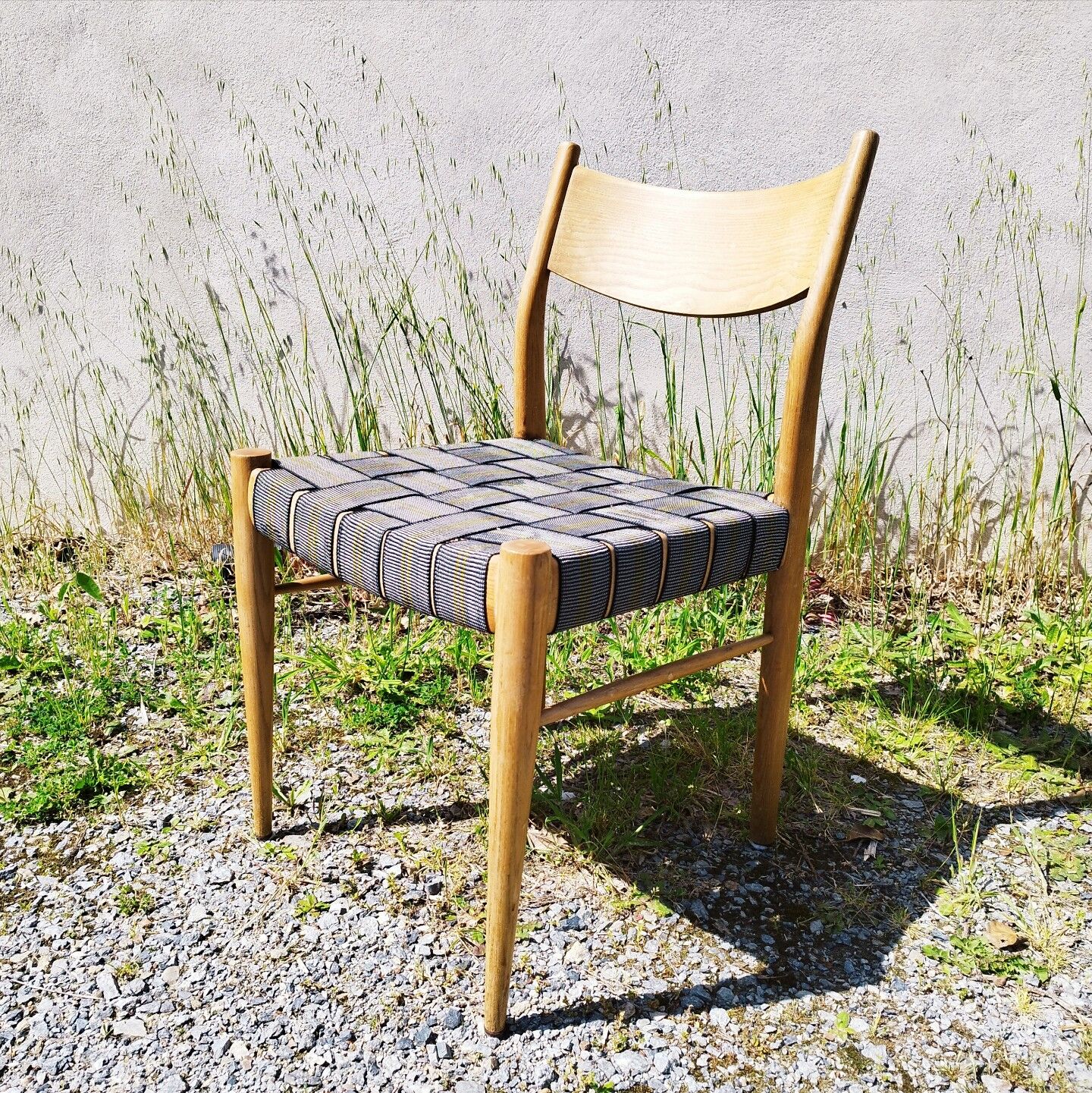 6 vintage Scandinavian chairs