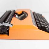 Silver Reed Sr 180 revised Luxury Typewriter and New Ribbon