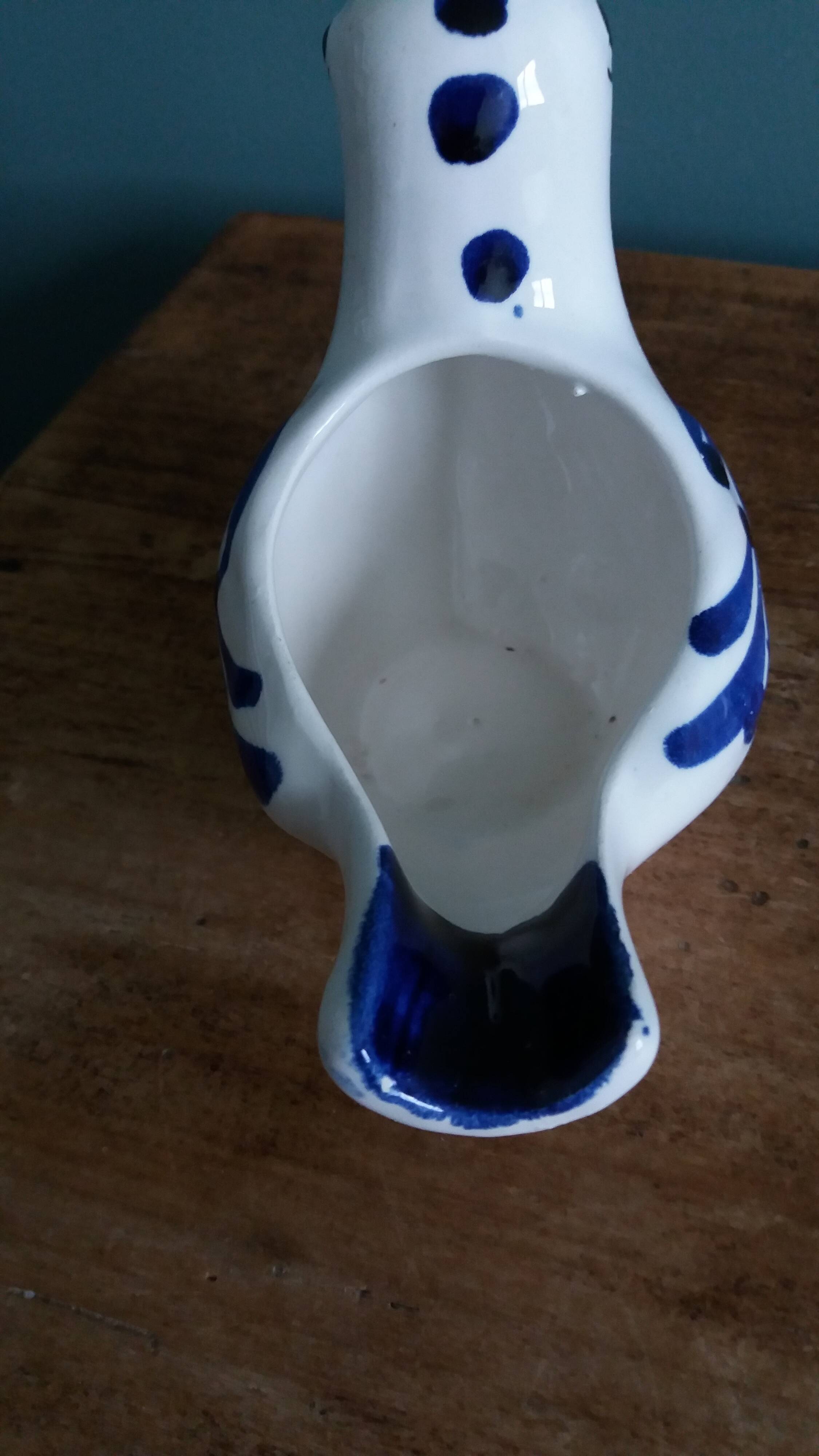 Zoomorphic bird ashtray, hand-decorated ceramic GL, Italy.