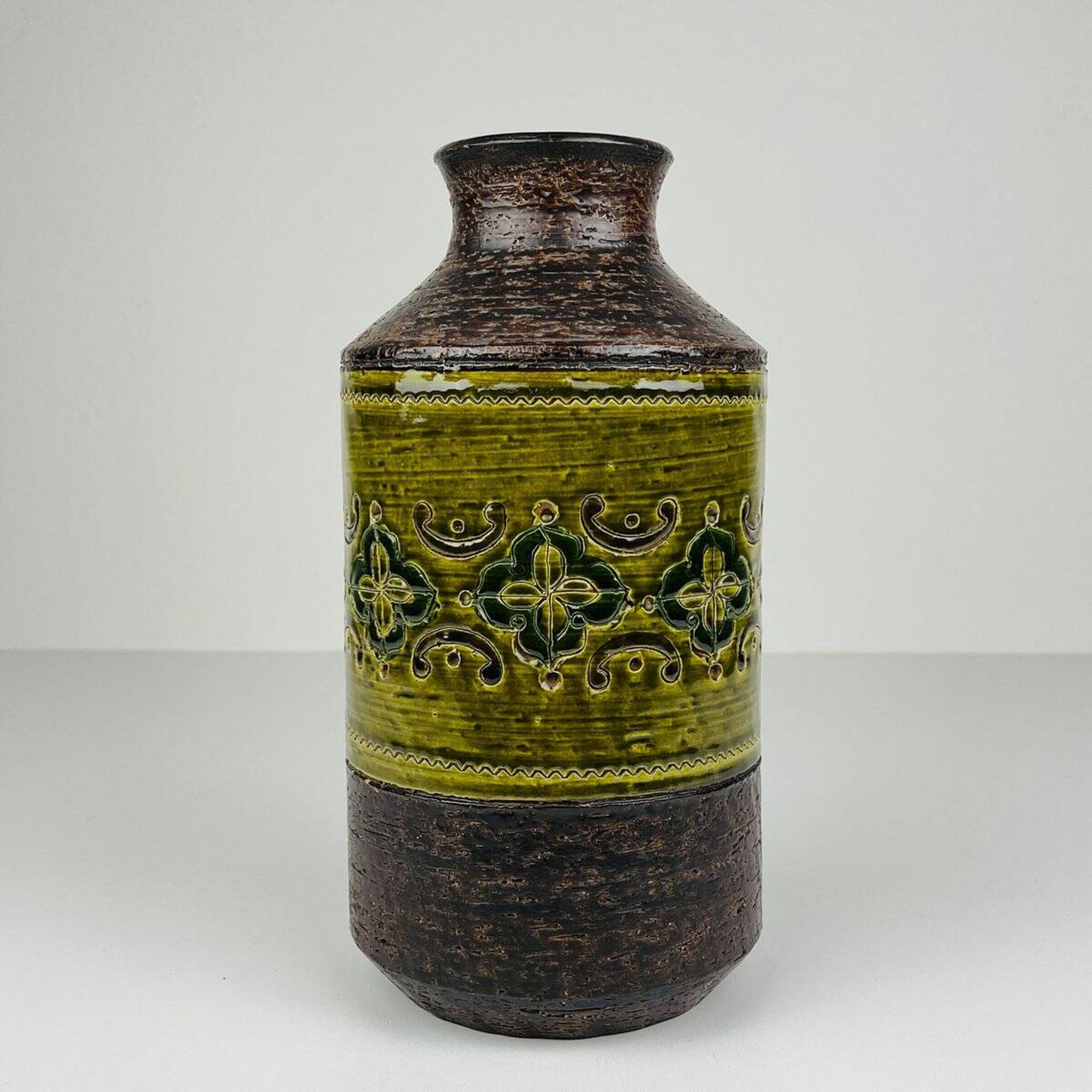 Vintage ceramic vase by Aldo Londi for Bitossi, Italy, 1970s.