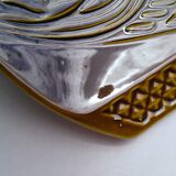 Dish Digoin fish relief 61cm khaki brown