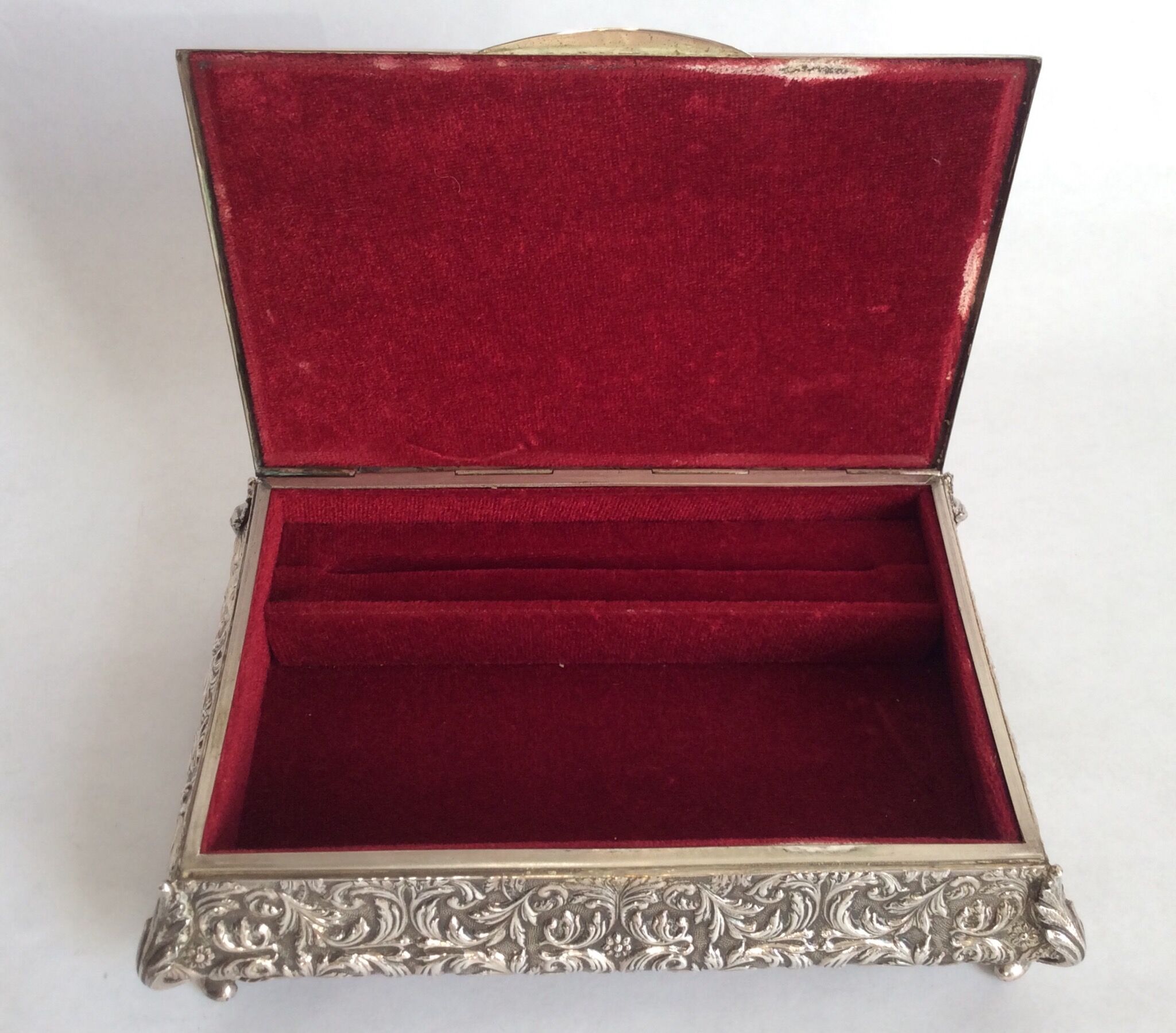 Silver jewelry box