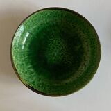 Aegitna hollow dish on heel in green glazed earthenware