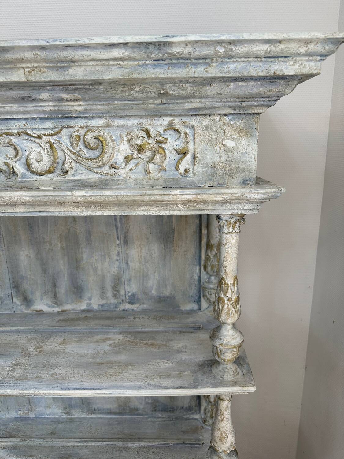 Walnut dresser, 19th century.