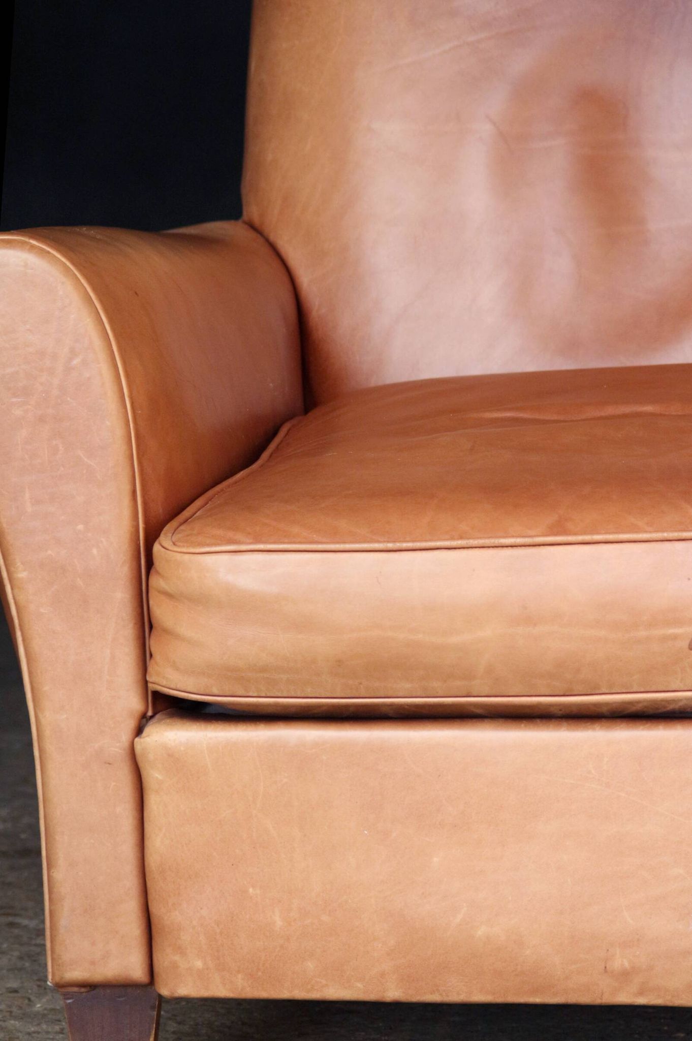Fauteuil club en cuir vintage. très bel état.