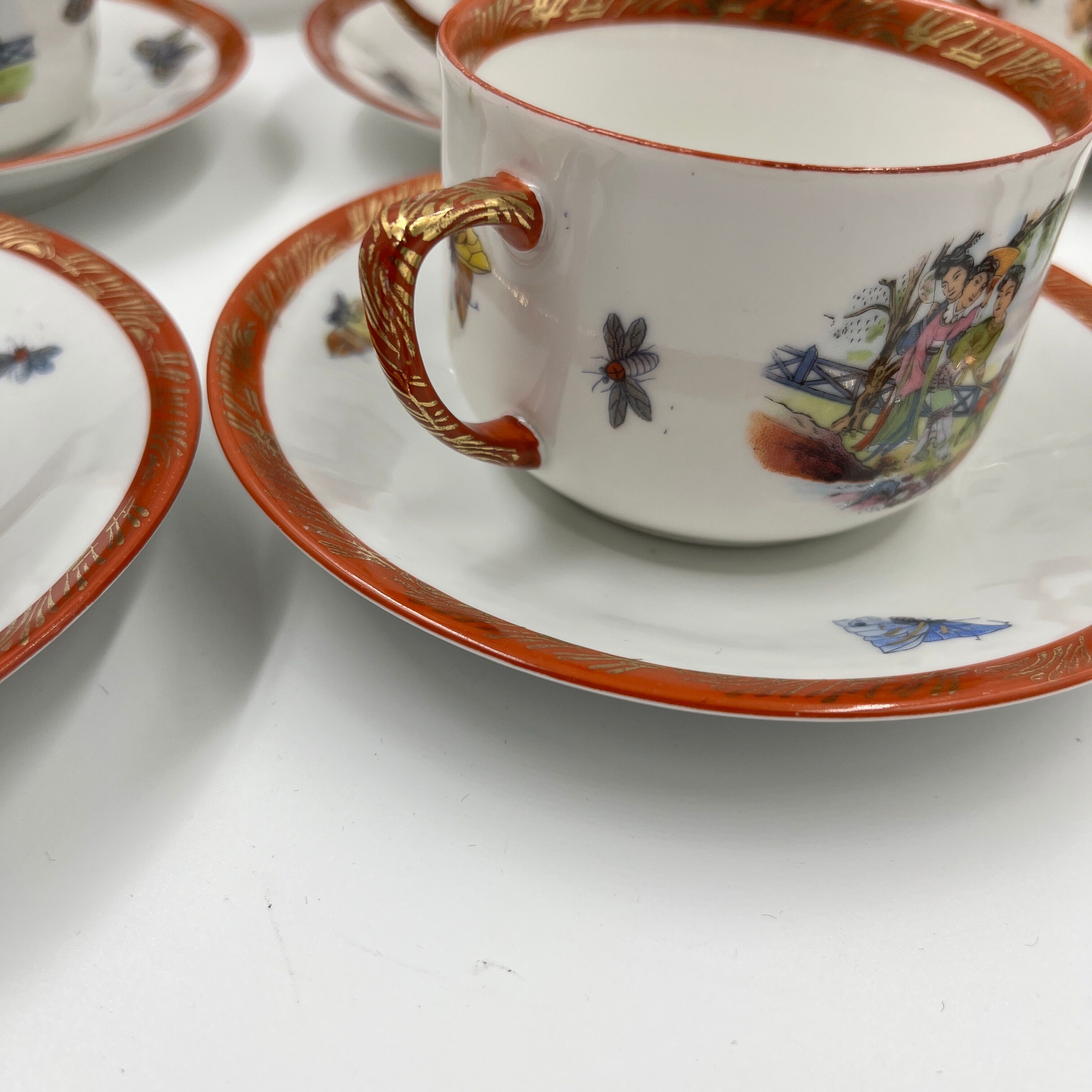 Japanese décor coffee service