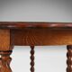 Table d'appoint en chêne massif sculptée et tournées, France, vers 1890