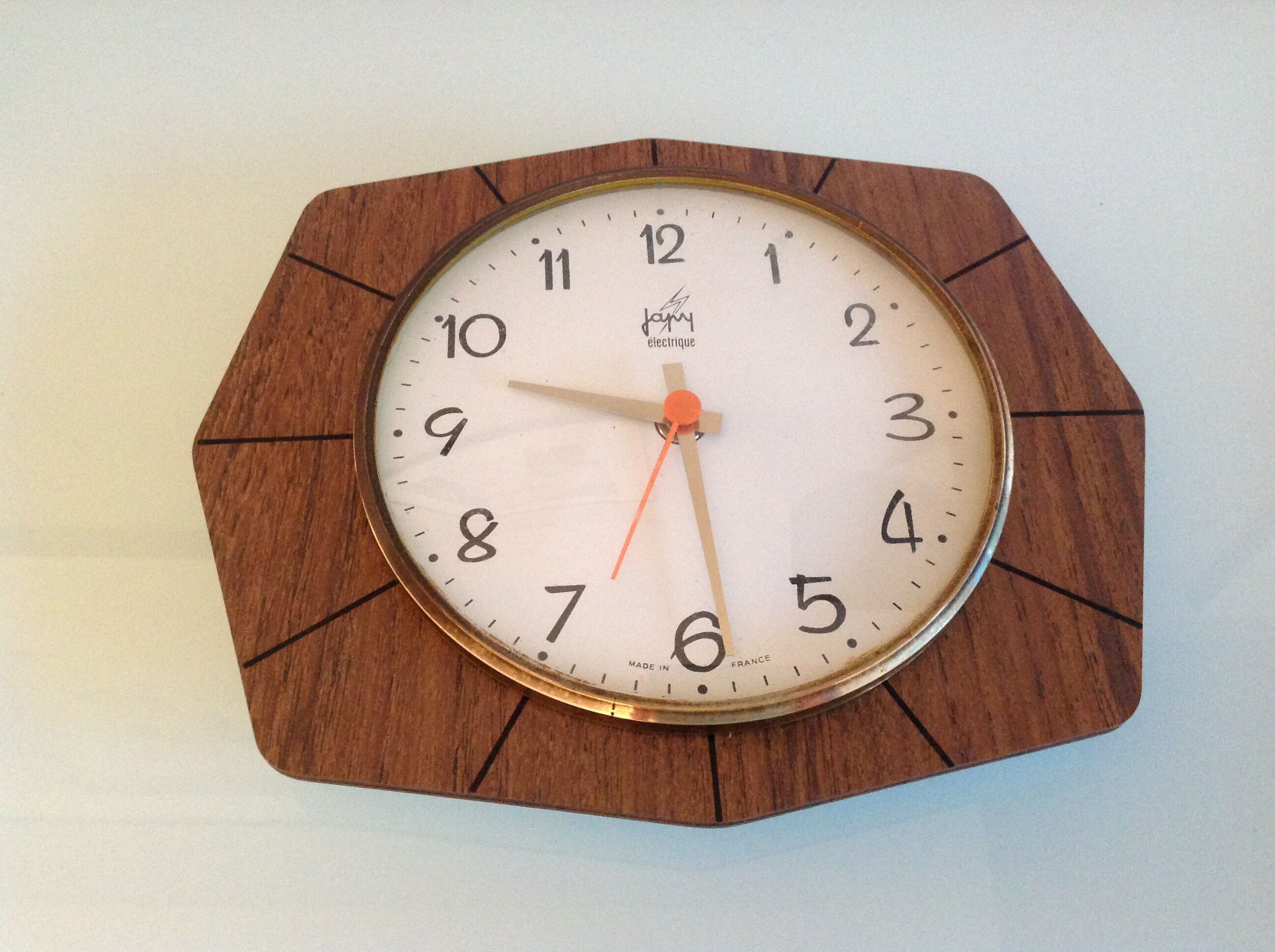 Brown formica clock by Japy 60s-70s