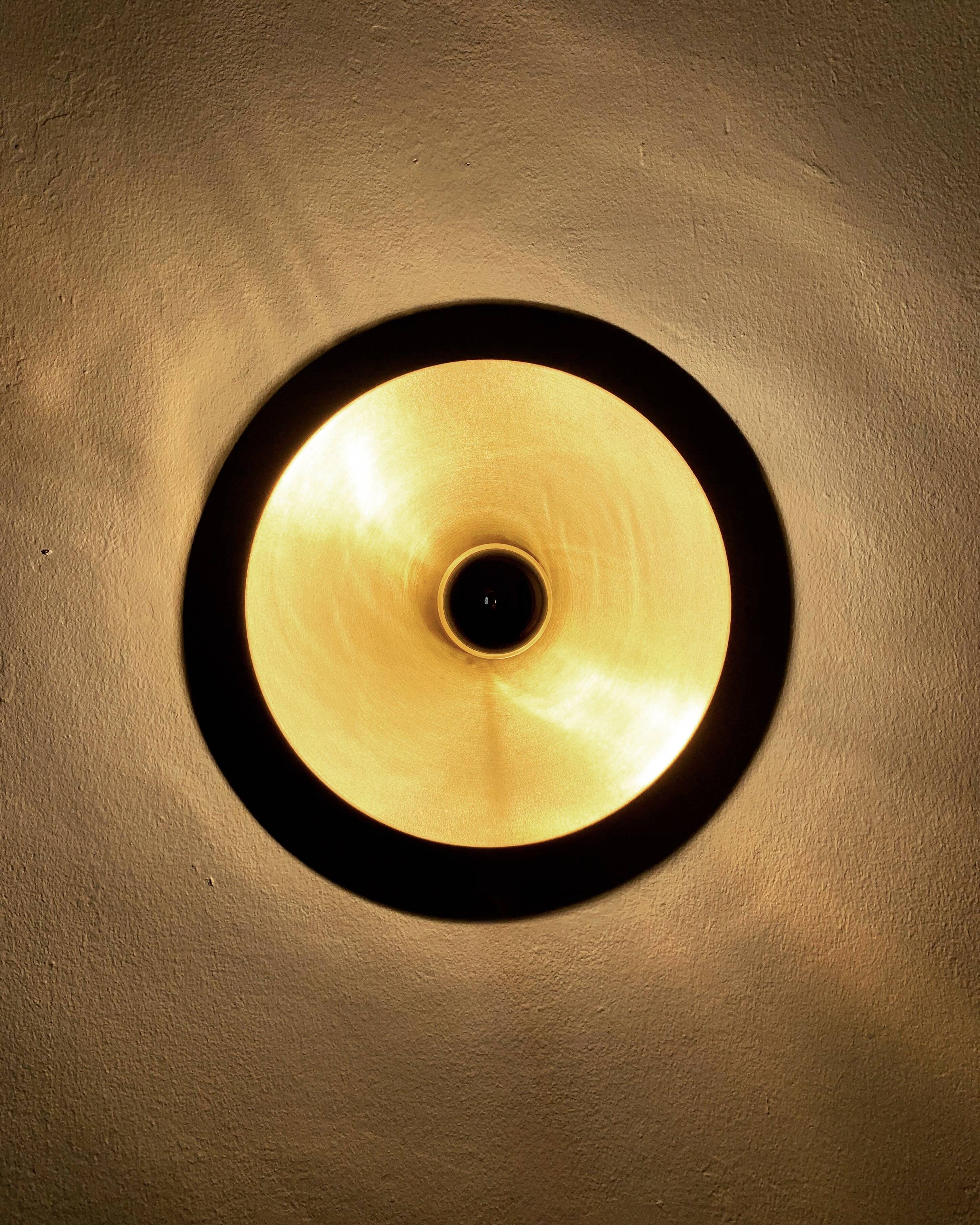 Lampe murale ou de plafond de l'ère spatiale des années 1970