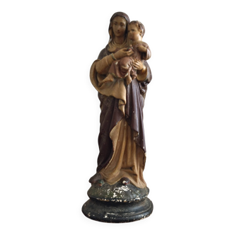 Statue de la vierge Marie
