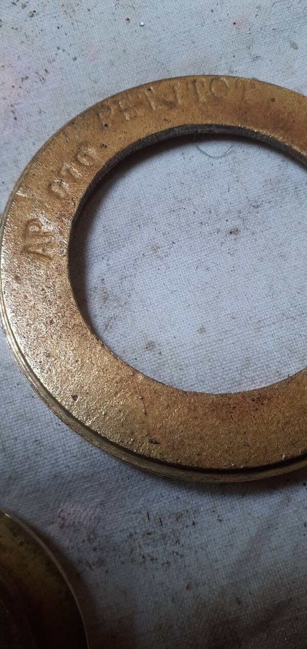 Lustre Art Déco en Bronze estampillé Petitot