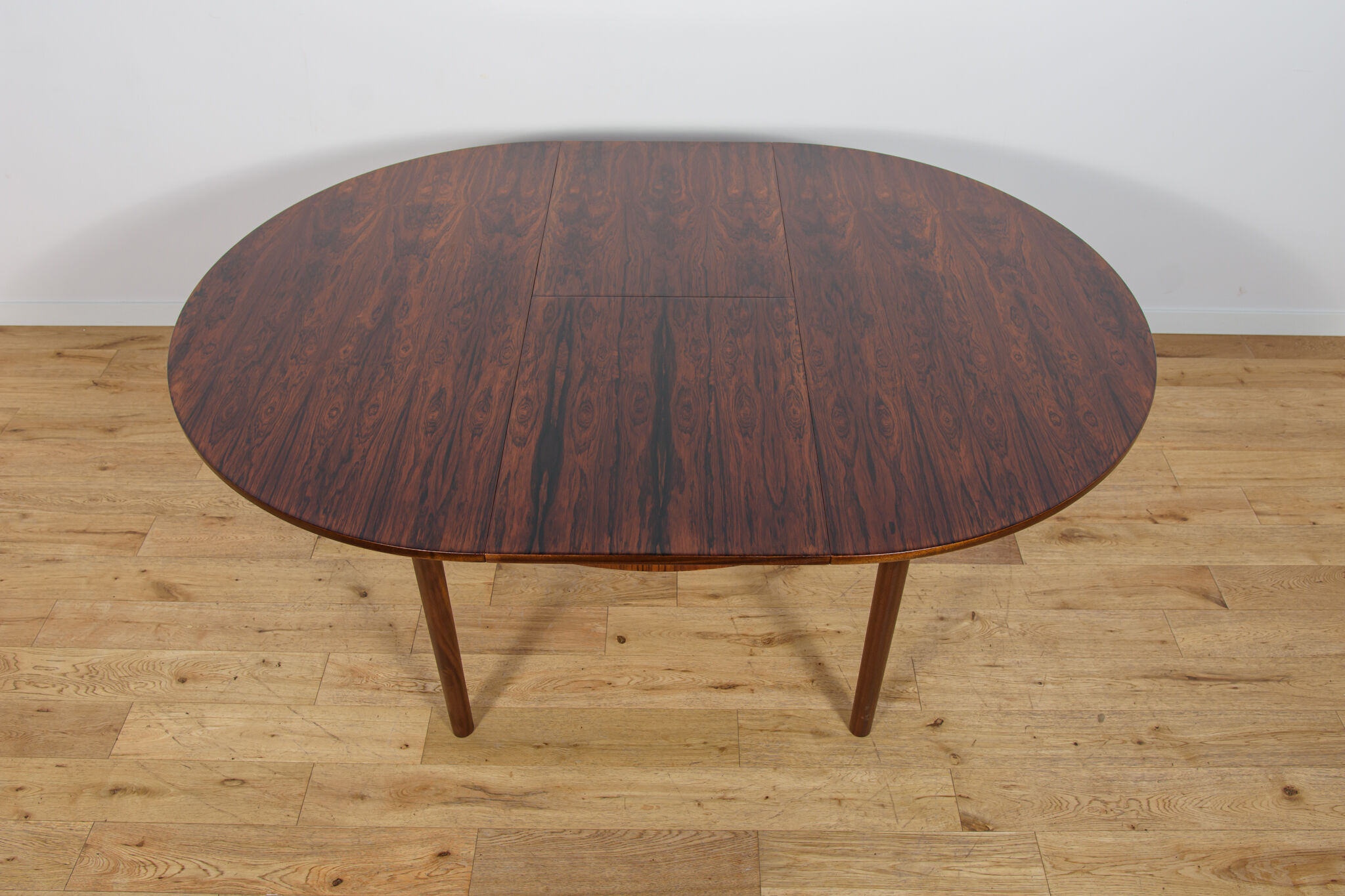 Mid-Century Round Rosewood Extendable Dining Table from McIntosh, United Kingdom, 1960s