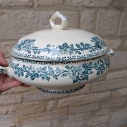 Saint Amand soup tureen model Guadeloupe with a floral decoration in Terre de Fer.
