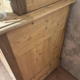 Black and wood farmhouse sideboard