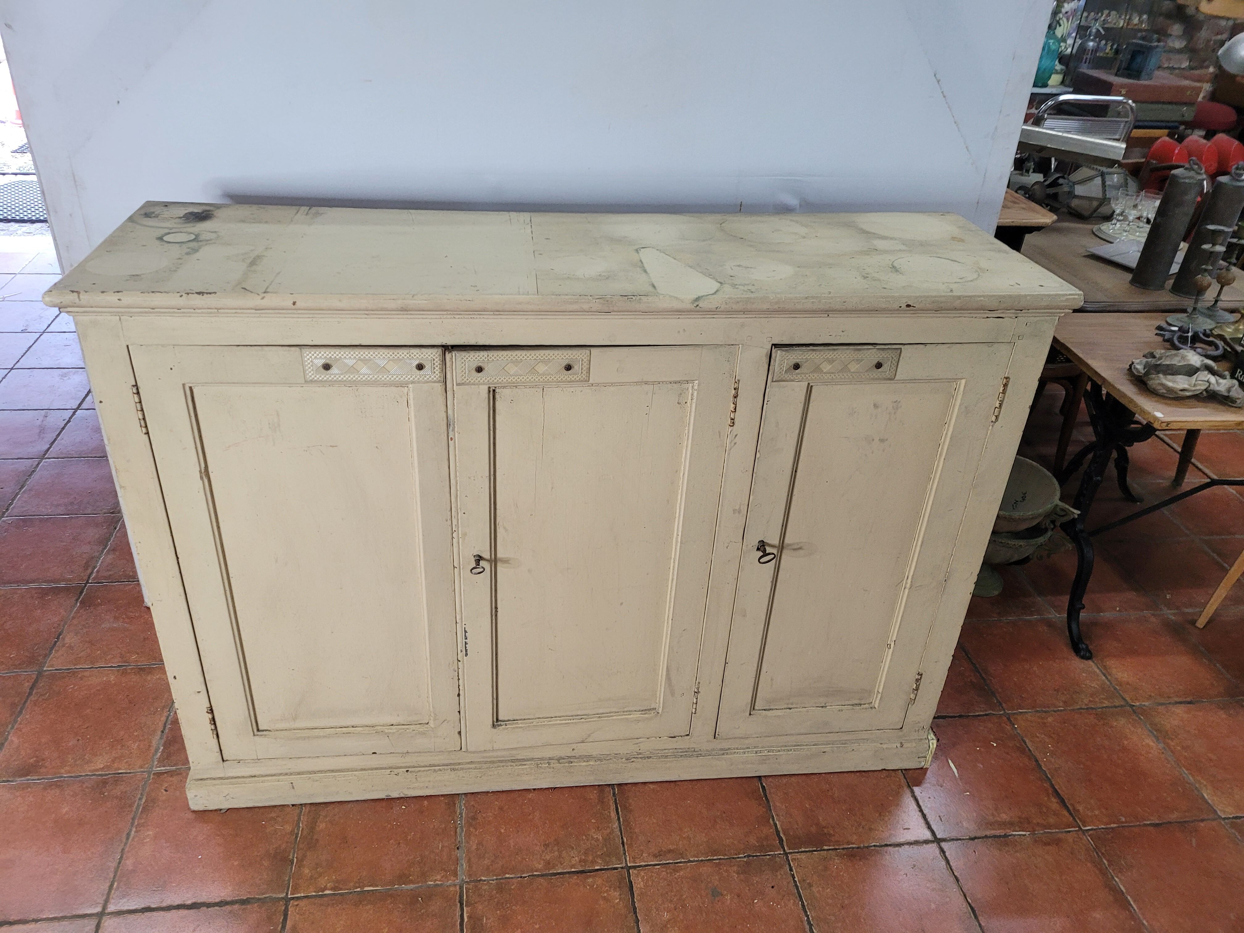 Craft furniture 3 doors original patina