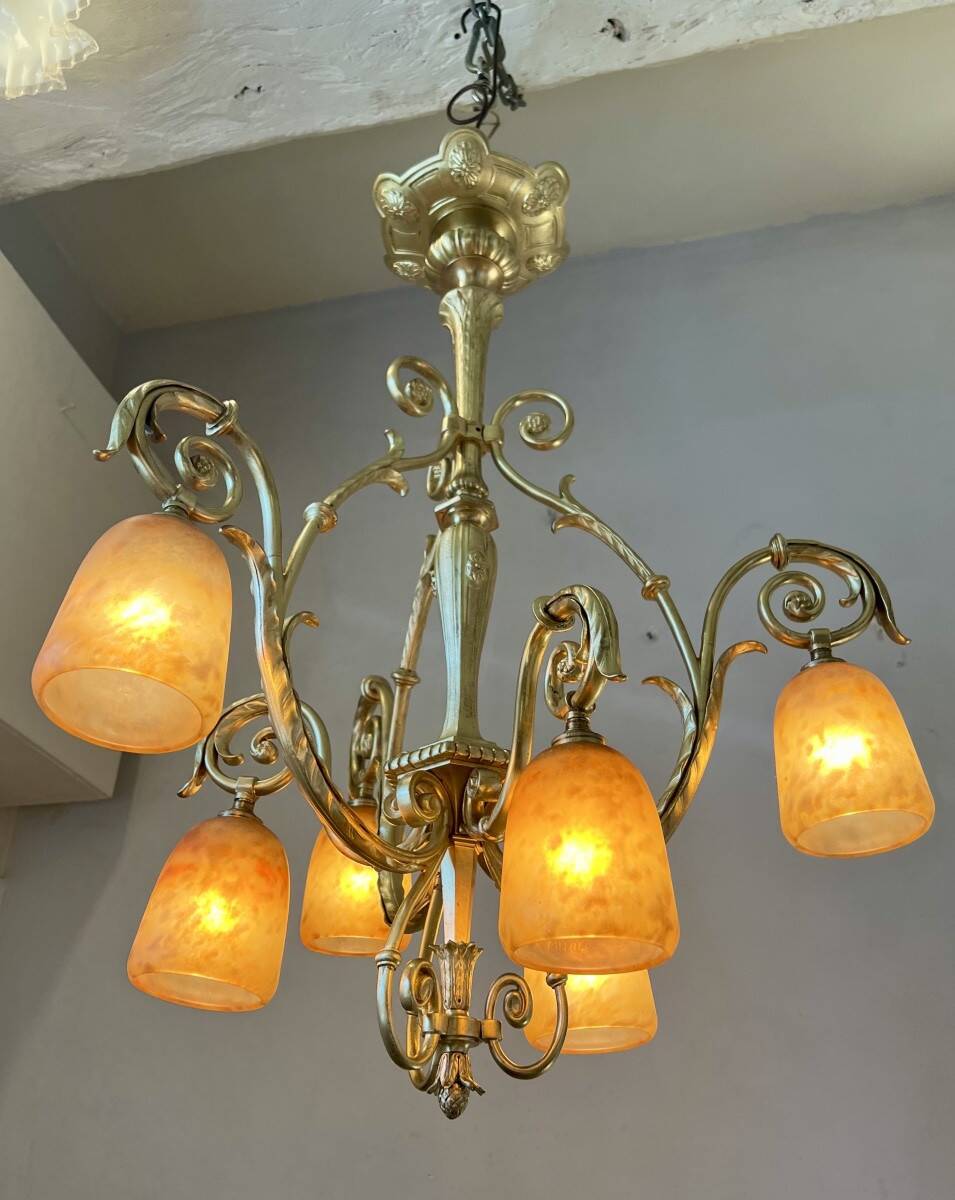 Art Deco tulip chandelier Daum