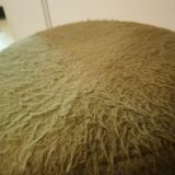 Deux poufs moumoute