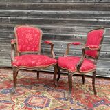 Paire de fauteuils en bois naturel de style Louis XV XIXème siècle