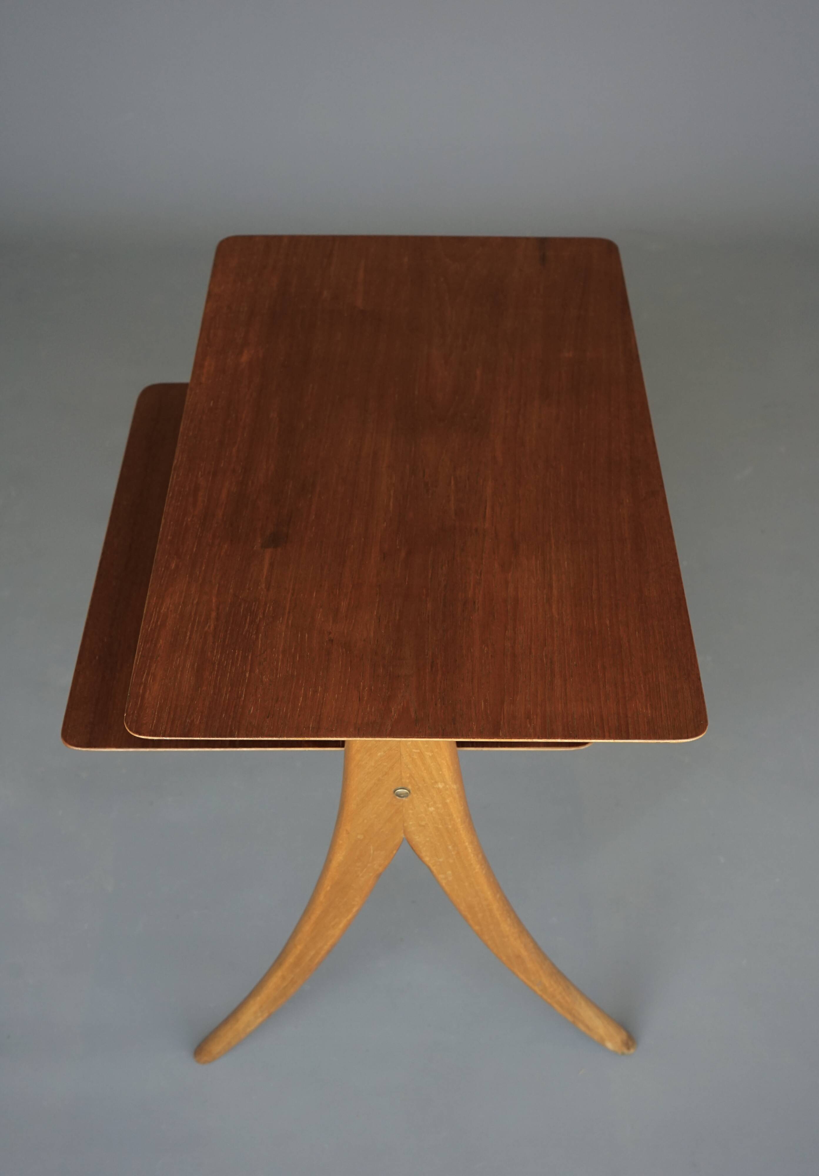 Table d'appoint en teck italien, années 1960