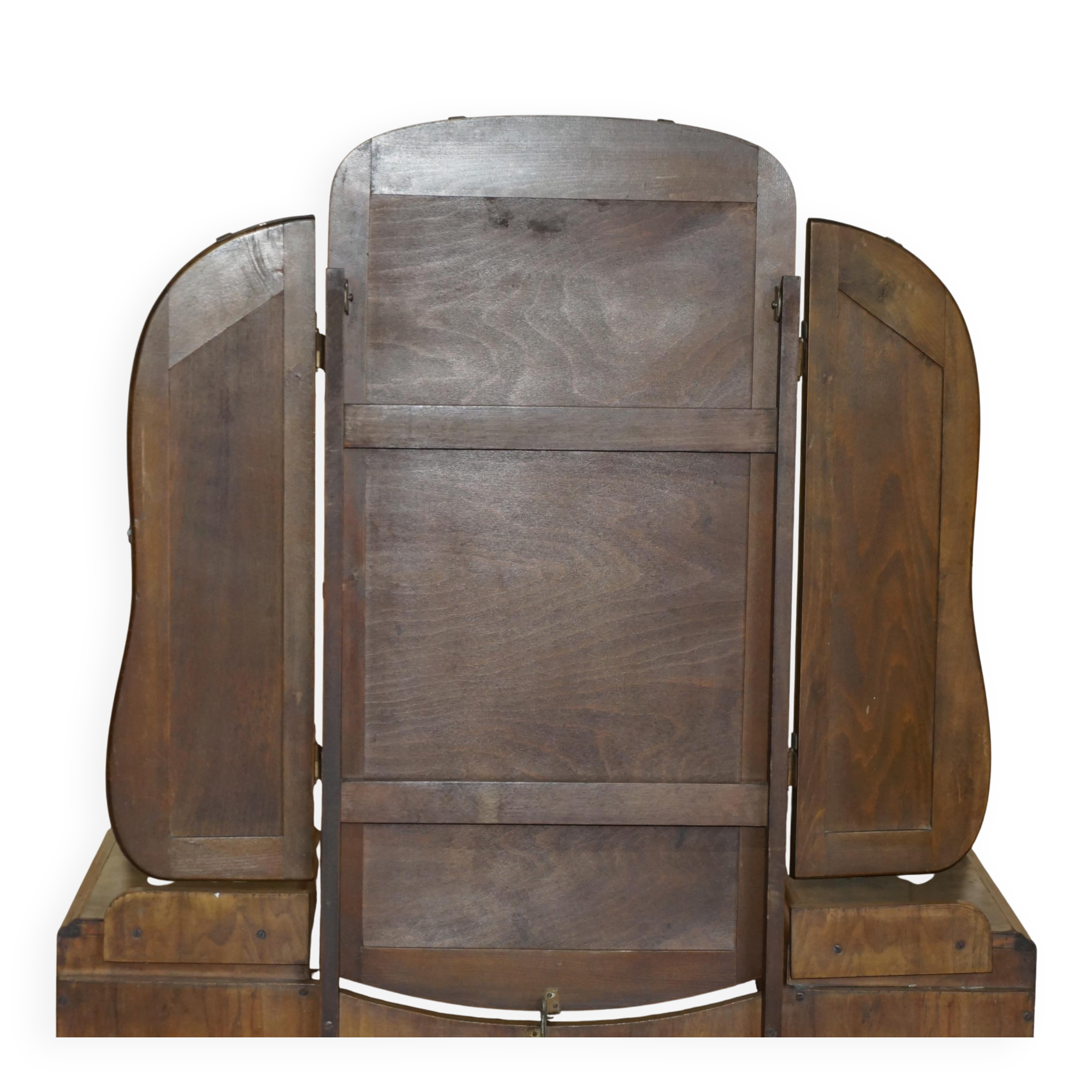 Art Deco dressing table in satin walnut with mirror, circa 1930.