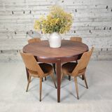 Scandinavian round table