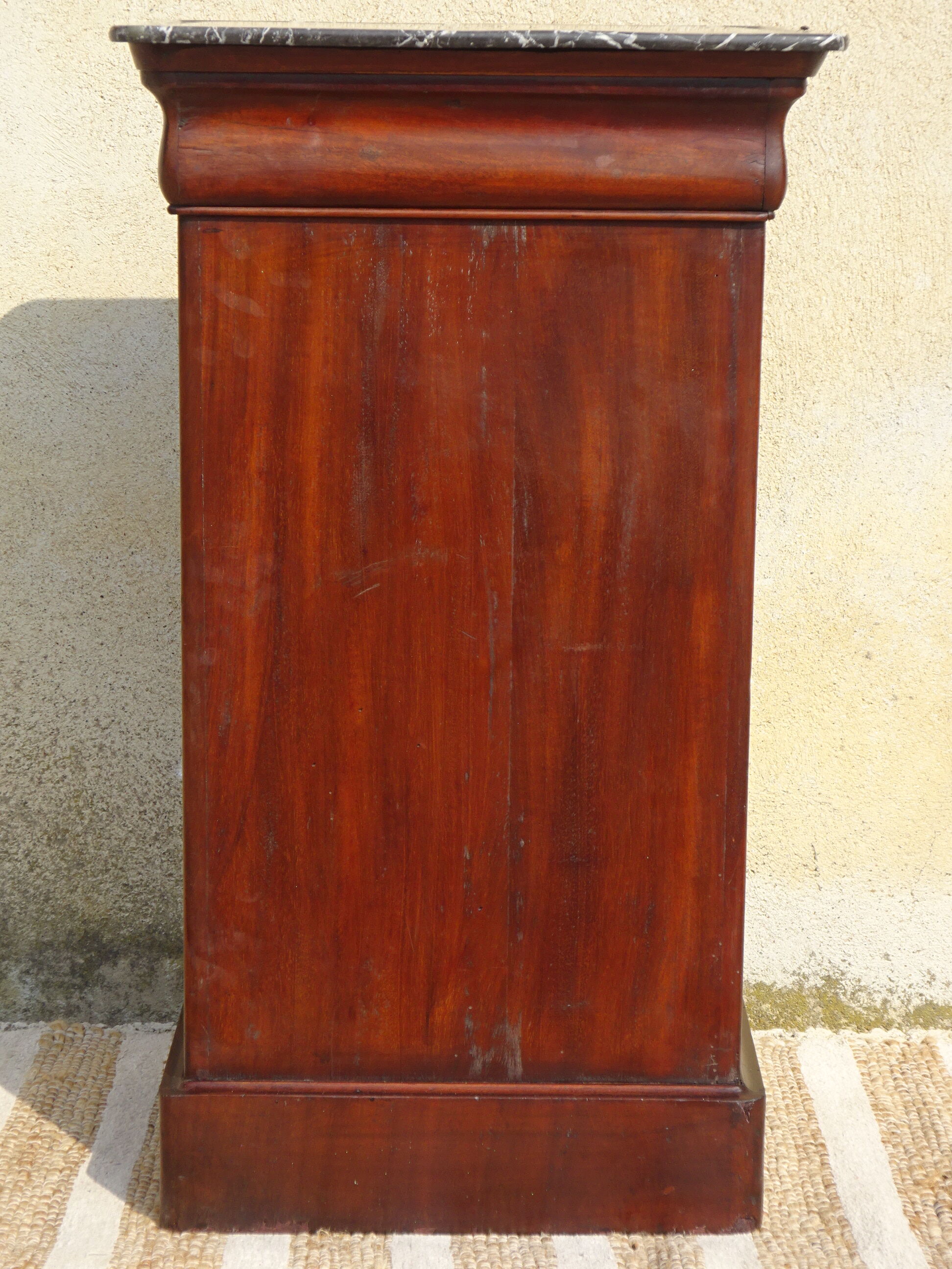 Louis-Philippe bedside in flamed mahogany