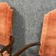 Paire de fauteuils dits "caquetoires"