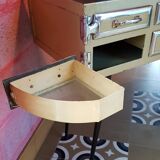 Dentist serving 1950