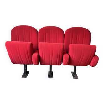 Triiple cinema chair