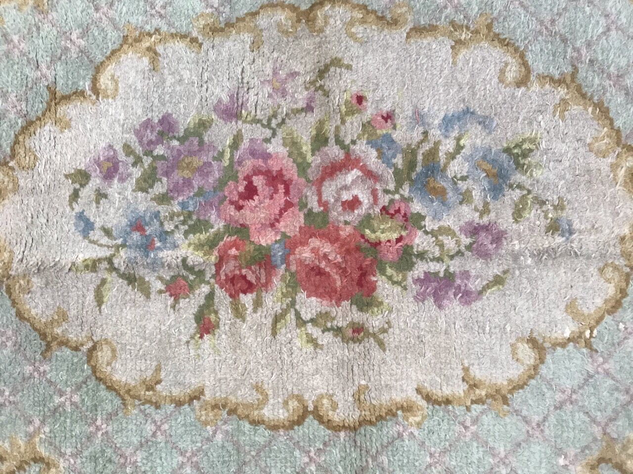 French carpet savonnerie Aubusson handmade 140x202 cm