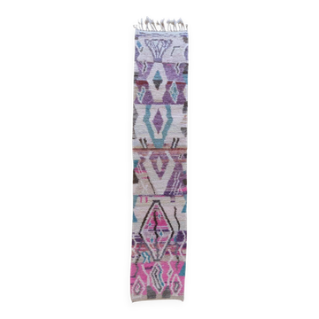 Tapis de couloir berbère de couleurs pastels