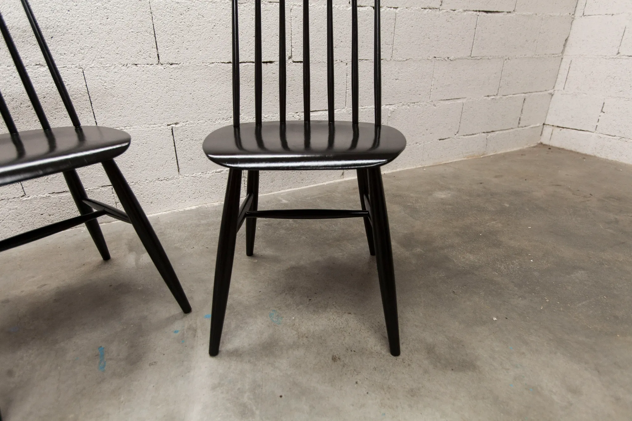 Pair of Scandinavian chairs Fanett by Ilmari Tapiovaara black teak 1960