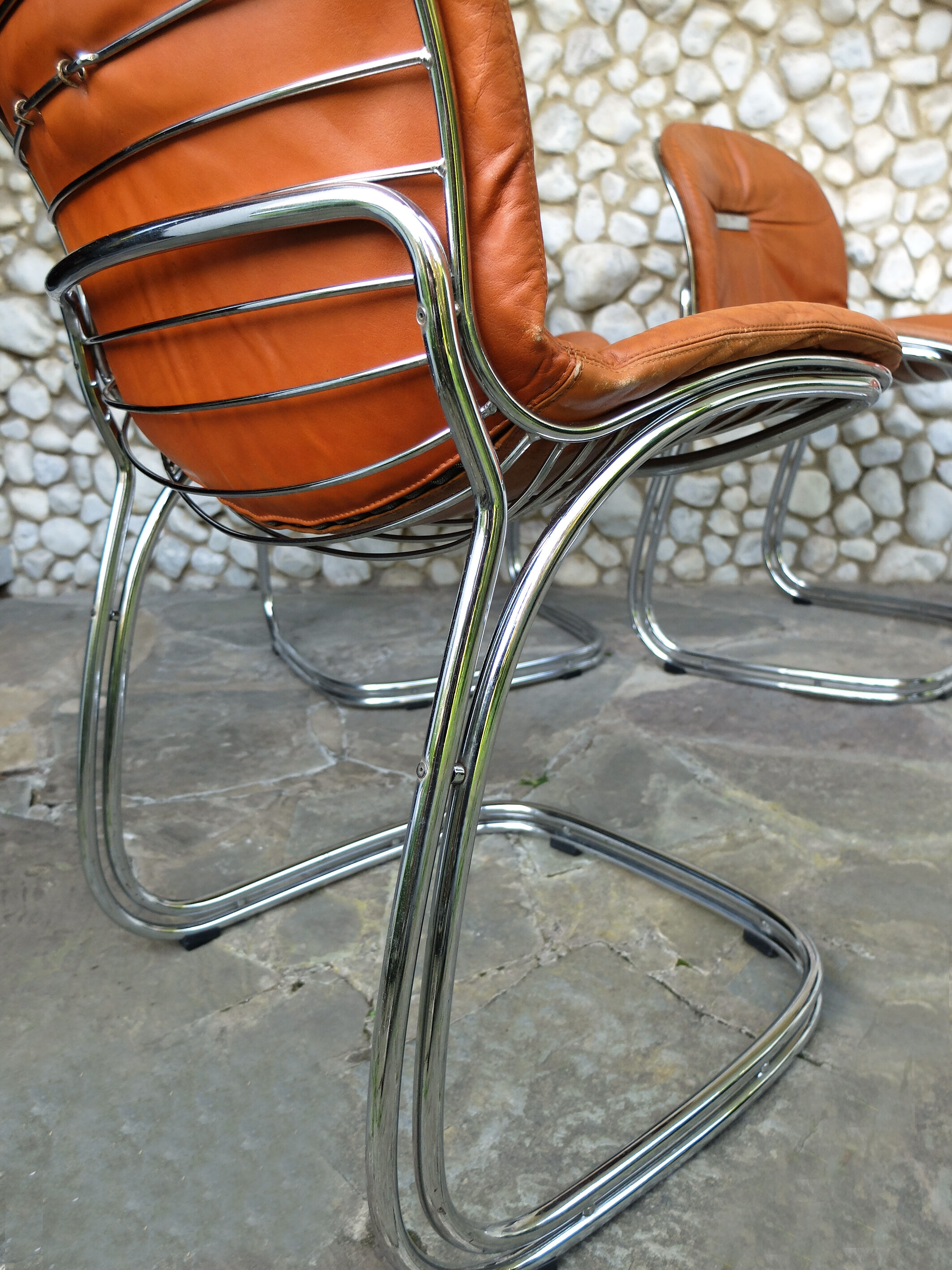 Seérie of 4 chairs Sabrina design Gastone Rinaldi for Rima, tawny leather, 1970